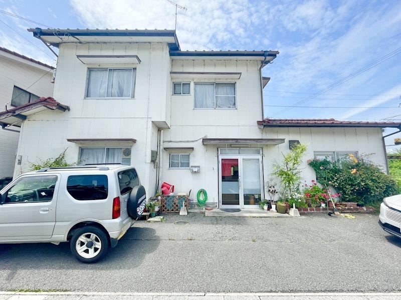 Corner Lot Store and Residence in Imabari - Photo 1