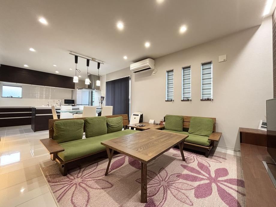 Luxury 4LDK Home with Elegant Interiors in Hirano - Photo 1