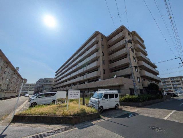 3LDK apartment in Uji, Kyoto - Photo 1