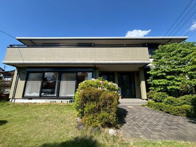 5LDK+S house in Kofu, Yamanashi - Photo 1
