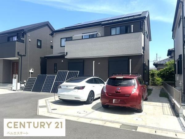 Newly Built 4LDK House Near Hondta Station, Chiba - Photo 1