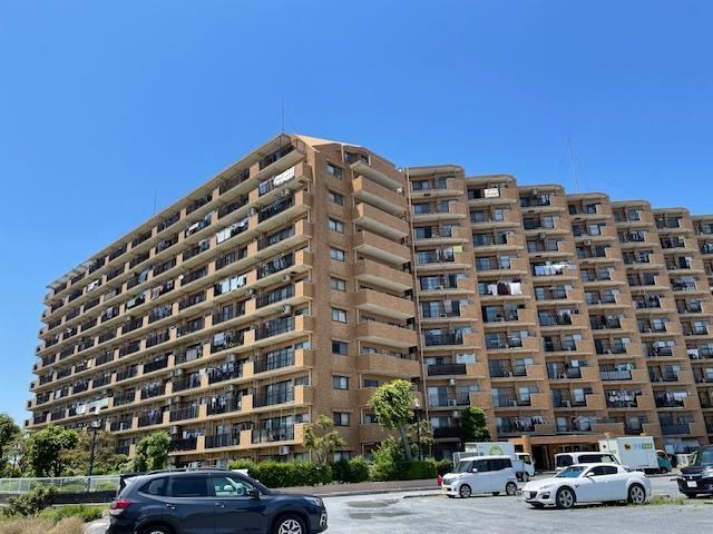 Spacious 3LDK+S Apartment with Fireworks View - Photo 1