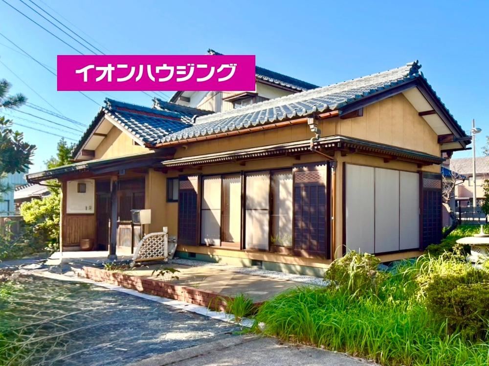 Large 9LDK House with Garage in Sakai - Photo 1