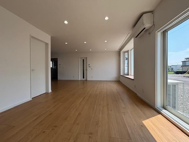 Renovated 4LDK House in Obihiro - Photo 1