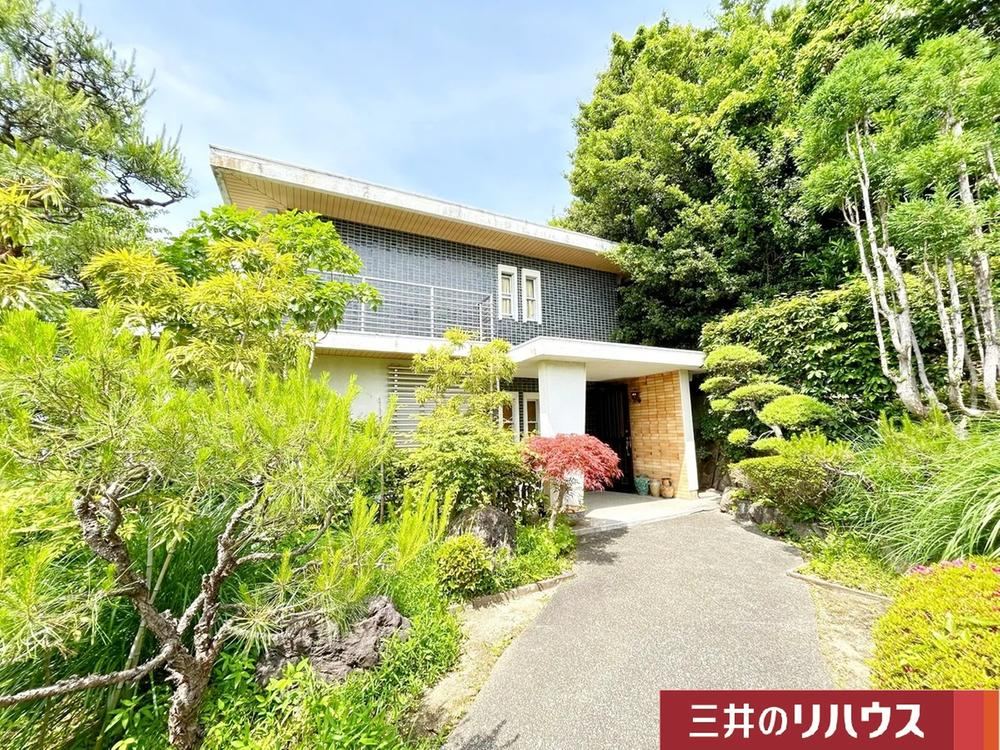 Charming 4LDK House in Takarazuka - Photo 1