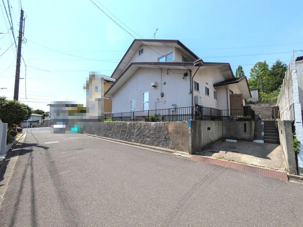 Spacious 4LDK House with Garden in Kawahira, Aoba-ku - Photo 1