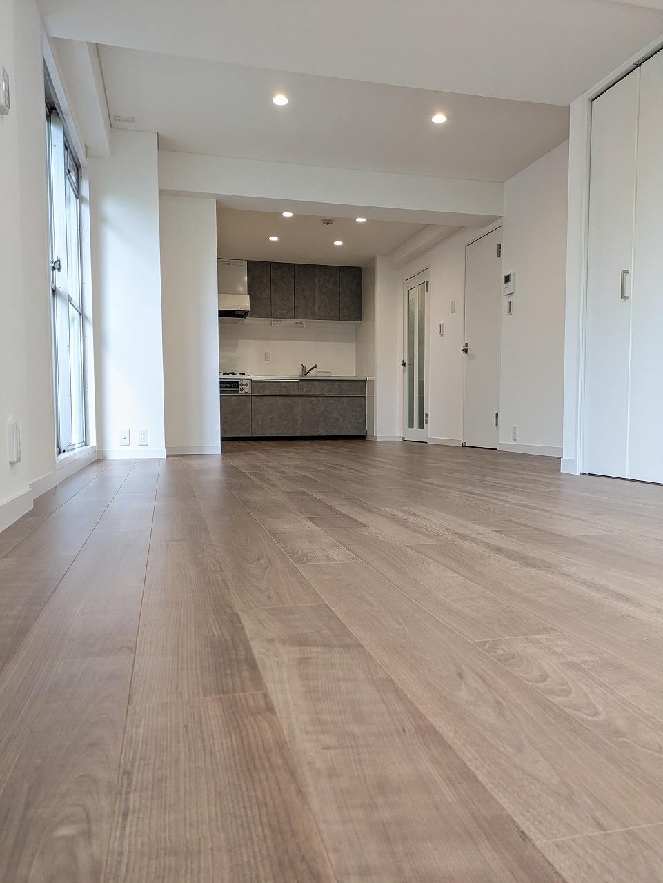 2LDK apartment in Naka Ward, Hiroshima - Photo 1