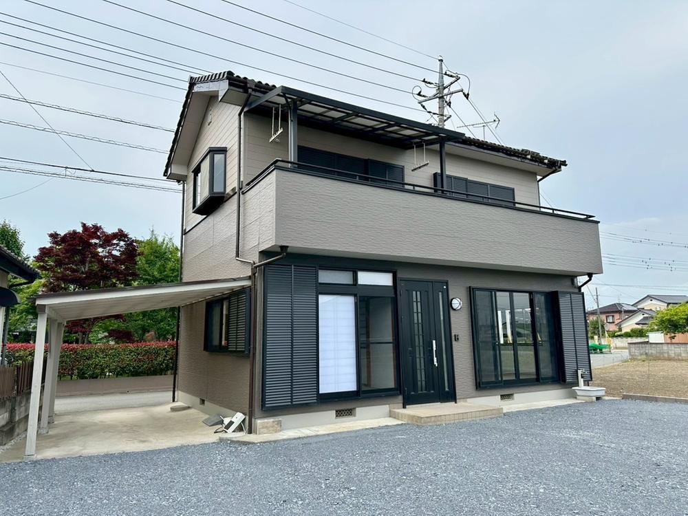 Charming 3LDK Home with Spacious Land in Honjo - Photo 1