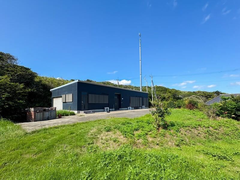 Surf and Drive on Weekends - Photo 1