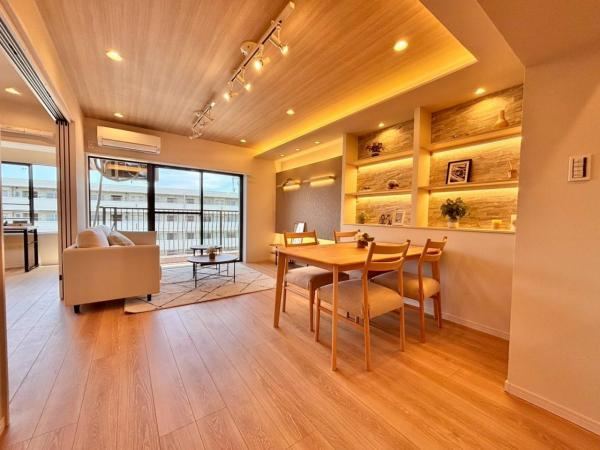 Spacious 3LDK Apartment with Modern Amenities - Photo 1