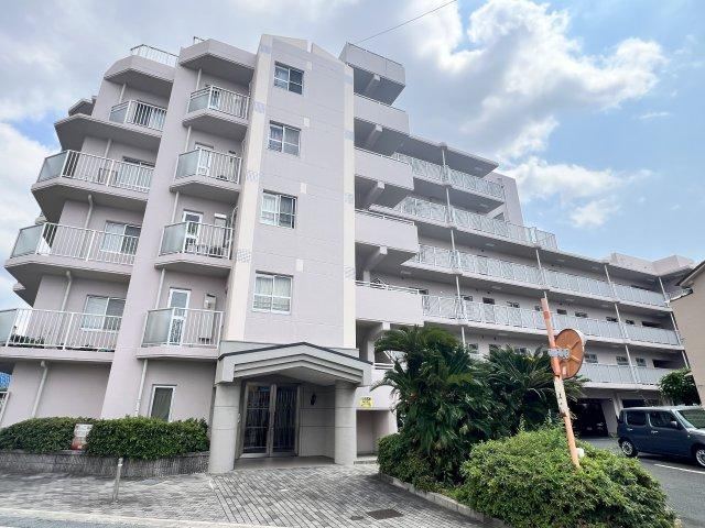 3LDK apartment in Naka Ward, Sakai, Osaka - Photo 1