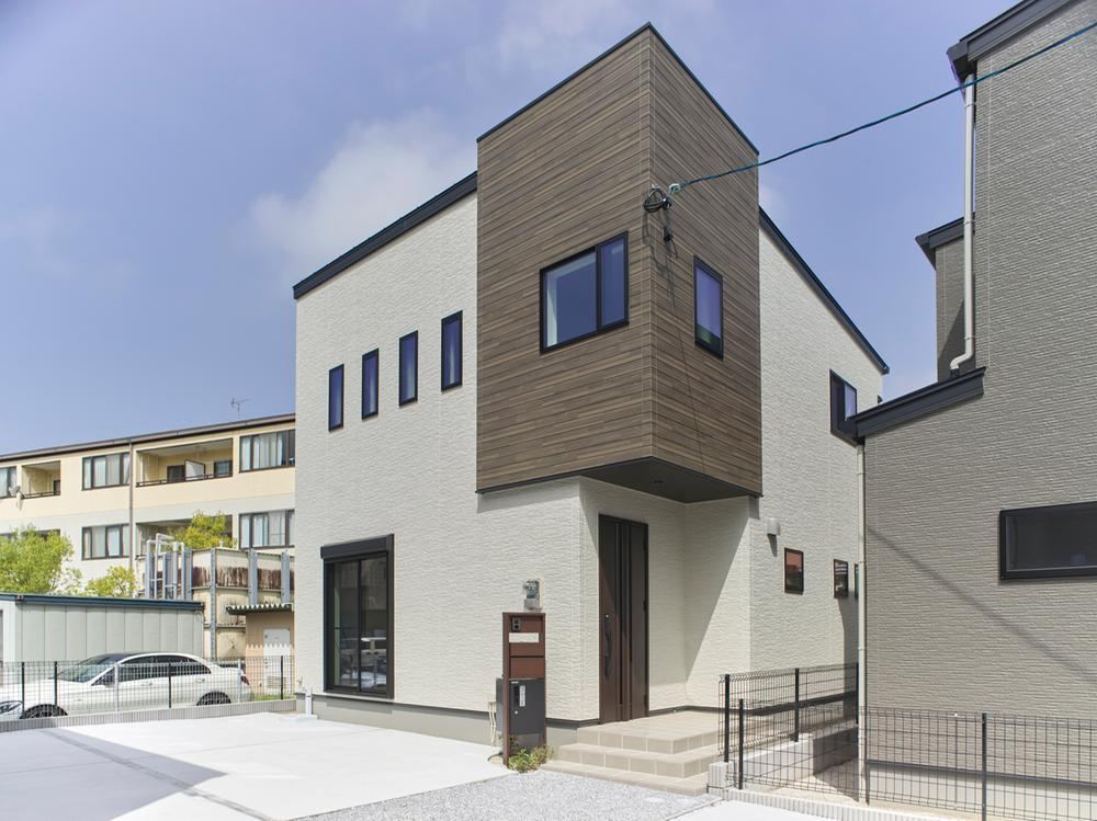 4LDK house in Yahatanishi Ward, Kitakyushu, Fukuoka - Photo 1