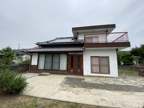 Renovated 5LDK House with Solar Power in Hakata Island - Photo 1