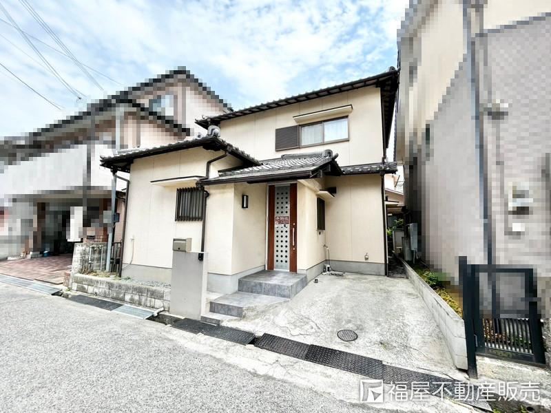 Comfortable 3LDK+S in Himeji's Hirohata Area - Photo 1
