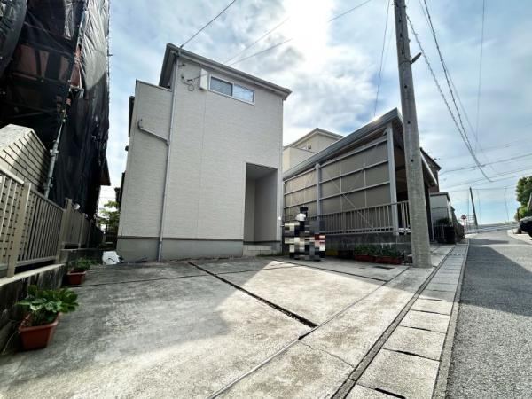 Spacious 3LDK with Tatami Corner in Higashi-Togo - Photo 1