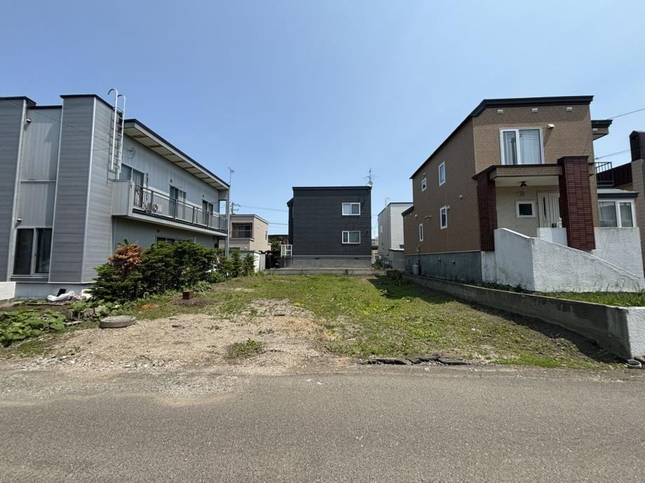 Land Plot in Maeda 8-Jo, Sapporo - Photo 1