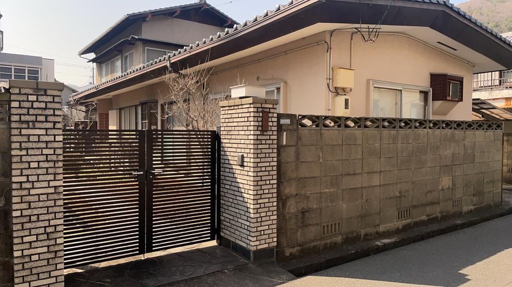 Spacious 7DK House in Tsushima Higashi, Okayama - Photo 1