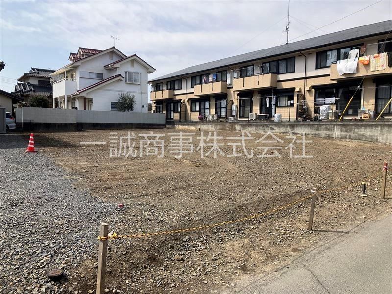 Flat Land Near Akatsuka Station - Photo 1