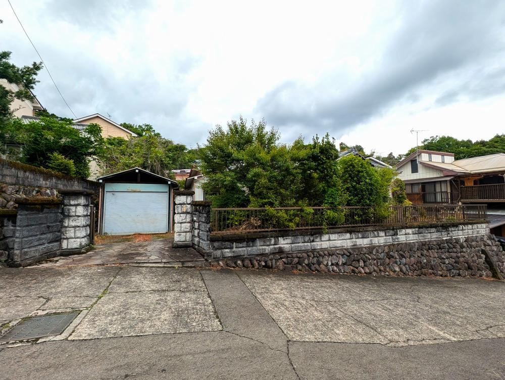 332 m² land in Minamiashigara, Kanagawa - Photo 1