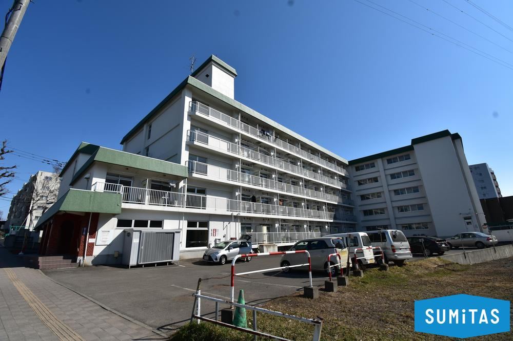 2DK apartment in Toyohira Ward, Sapporo, Hokkaido - Photo 1
