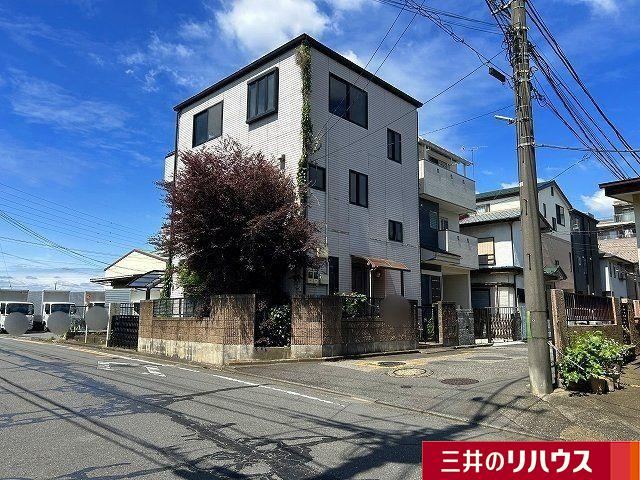 Spacious 4LDK House in Hizaori, Asaka - Photo 1