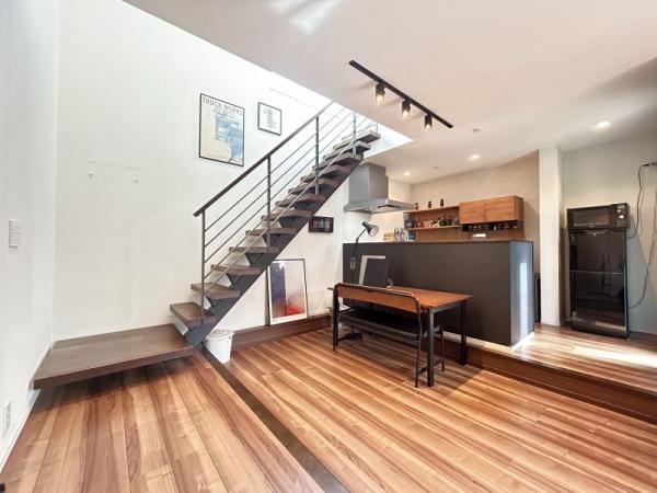 Modern 3LDK Custom Home by Toyota in Ichihara - Photo 1