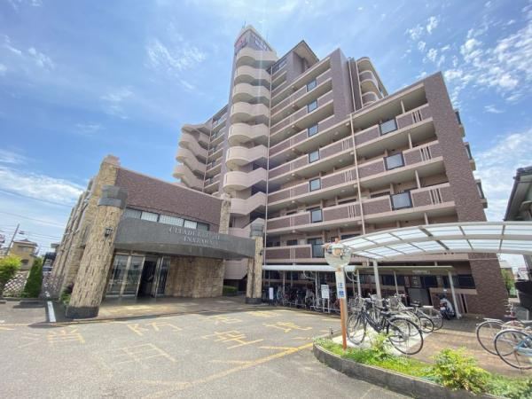 4LDK apartment in Inazawa, Aichi - Photo 1