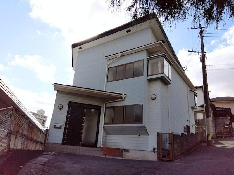 Spacious 5LDK House with Large Living Room - Photo 1