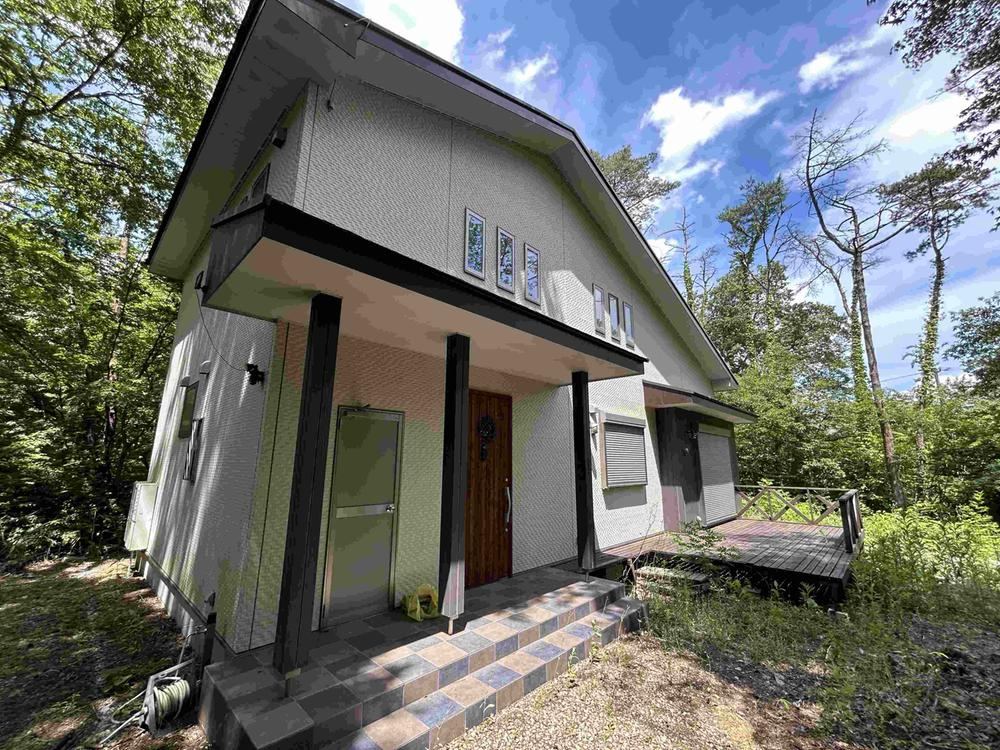 Charming House with Onsen and Mountain Views in Tohoku - Photo 1