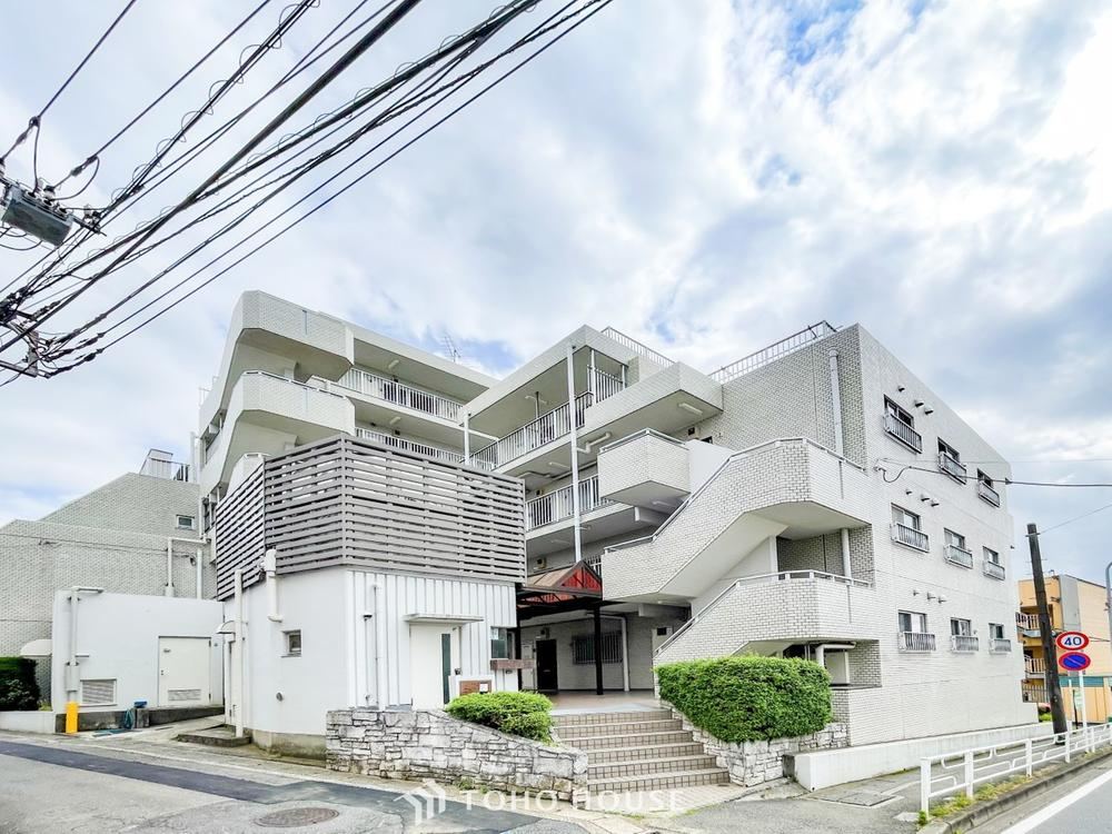 Stylish 2LDK Apartment with Open Kitchen - Photo 1