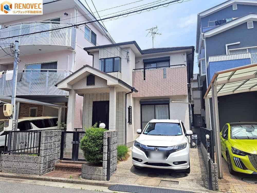 Spacious 3LDK House in Dotacho, Osaka - Photo 1