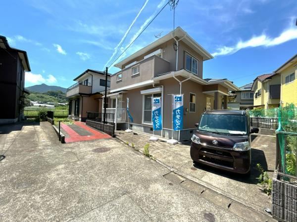 Recently Renovated 3LDK Home in Togitsu - Photo 1