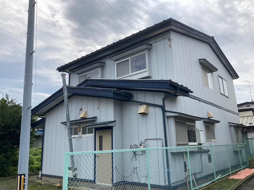 6K House with Renovation Campaign Opportunity - Photo 1