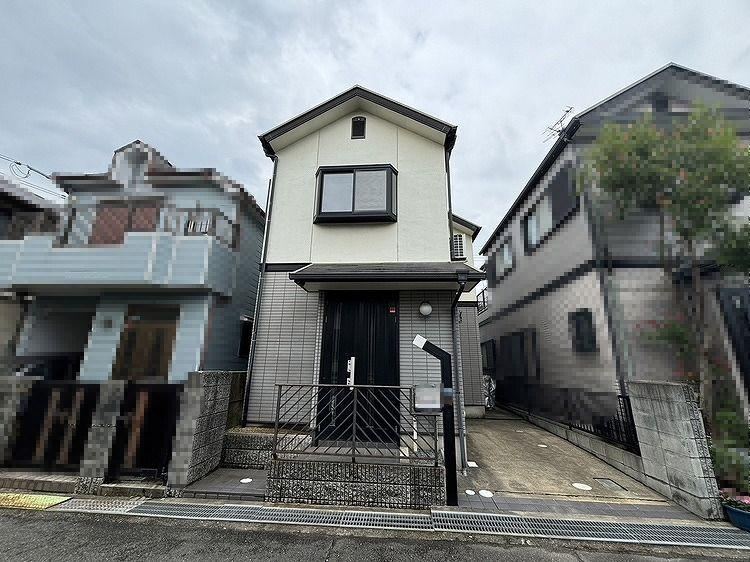 4LDK House with Parking in Hanazono - Photo 1