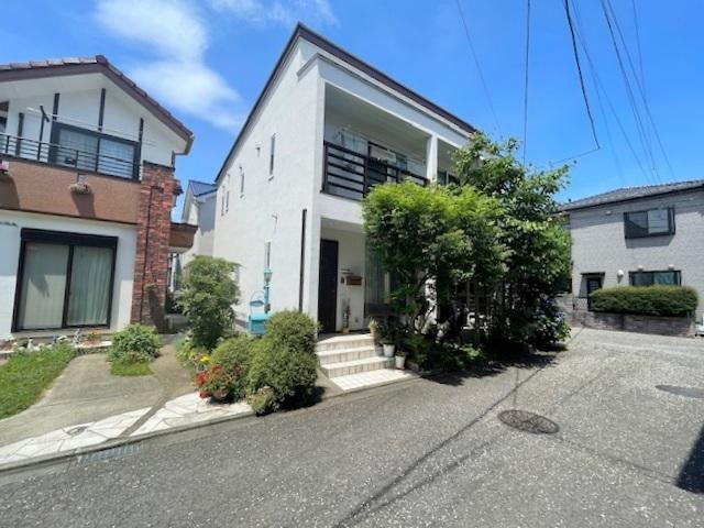 Bright 4LDK House on Southeast Corner Lot - Photo 1