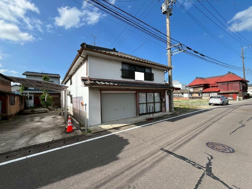 Renovation Potential: 6DK House in Uitsu Town - Photo 1