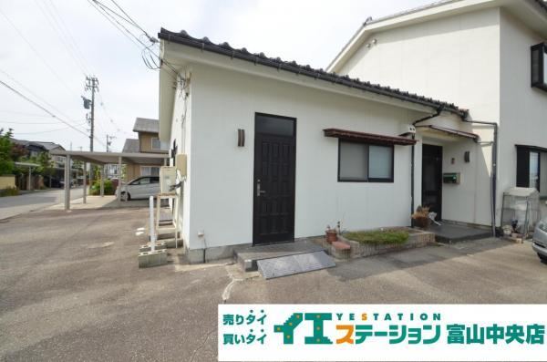 Commercial Property with Attached Residence in Toyama - Photo 1