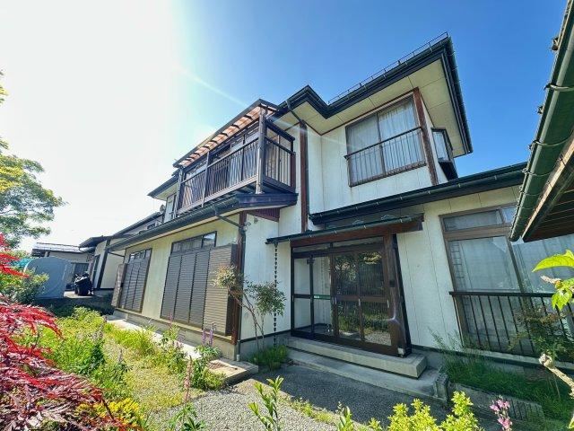 Spacious 6SDK Home with Relaxing Veranda in Yamanobe - Photo 1