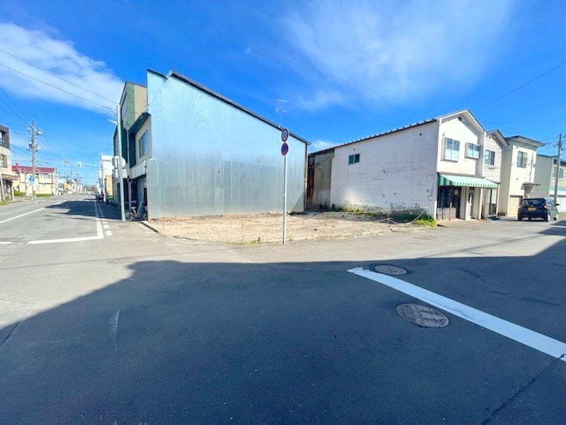 Sunny Corner Land in Shinkawa-cho, Hakodate - Photo 1