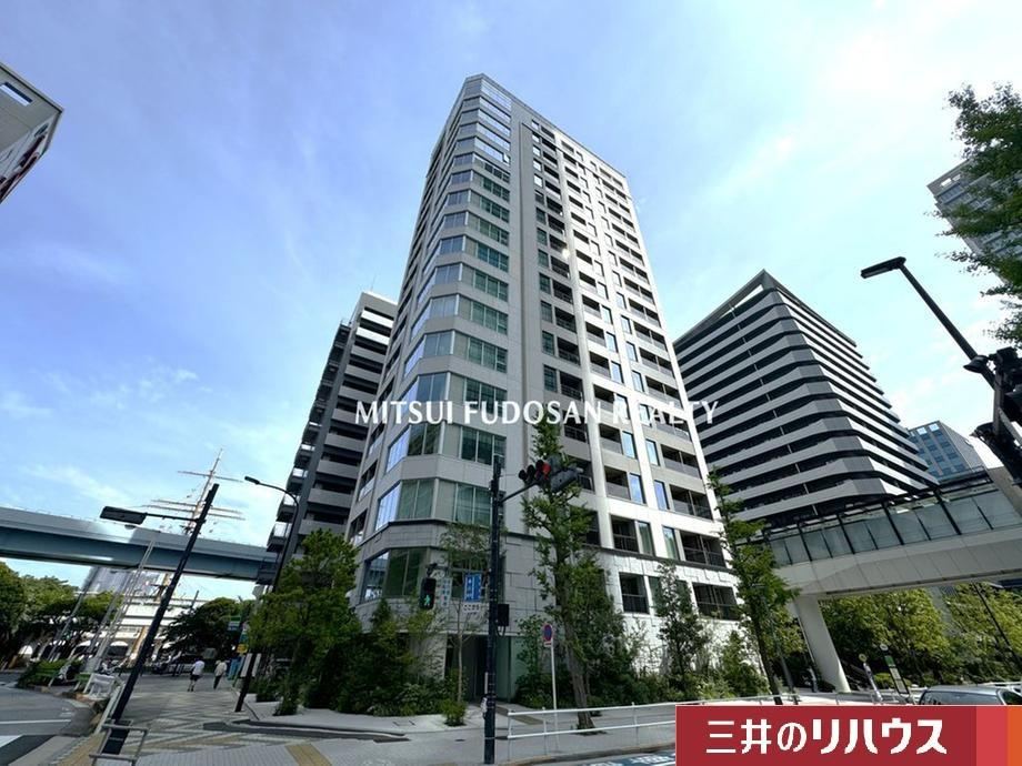 studio apartment in Minato Ward, Tokyo - Photo 1