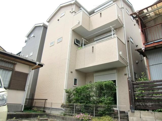 Well-Maintained 4LDK House in Myoden - Photo 1