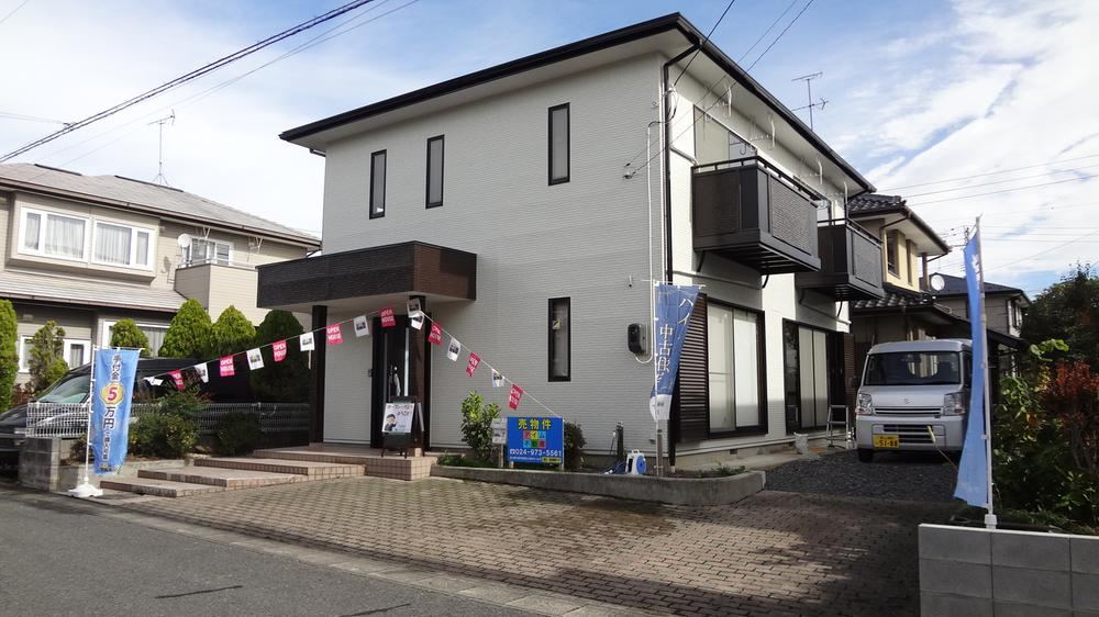 Spacious 4LDK House with Loft in Midorigaoka - Photo 1