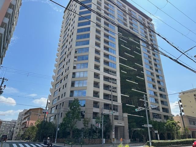 2LDK apartment in Tennoji Ward, Osaka - Photo 1