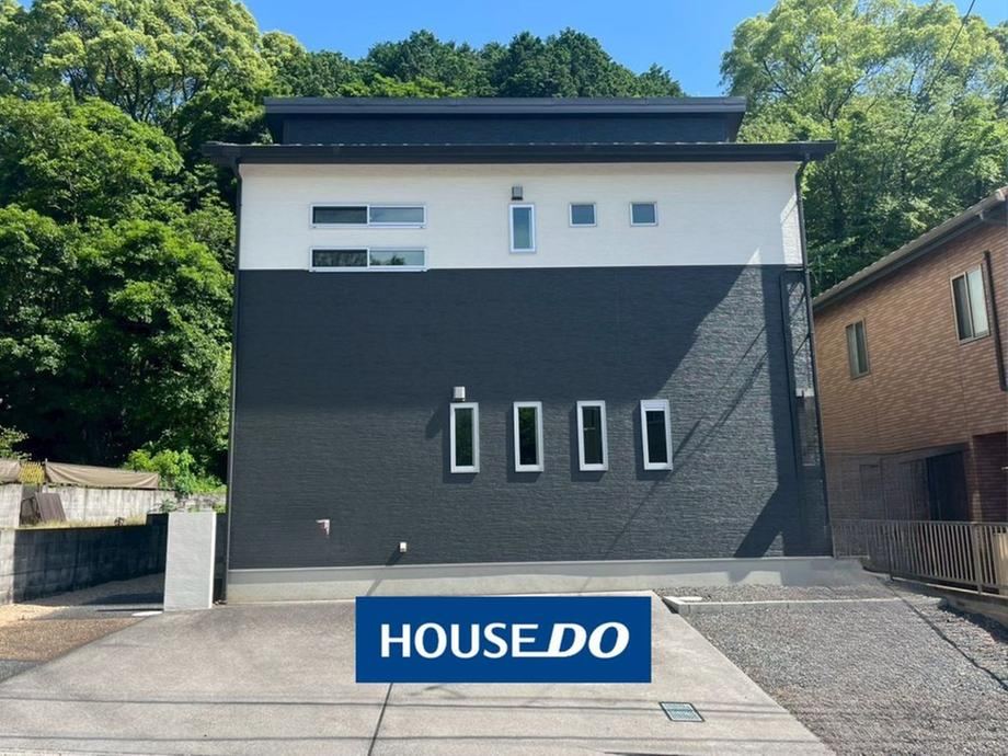 Spacious 4LDK+S Home in Quiet Residential Area - Photo 1
