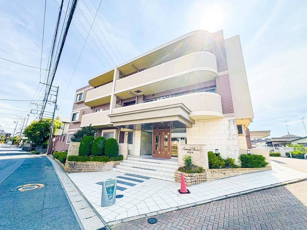 Sunny 4LDK Apartment for Dog Owners - Photo 1