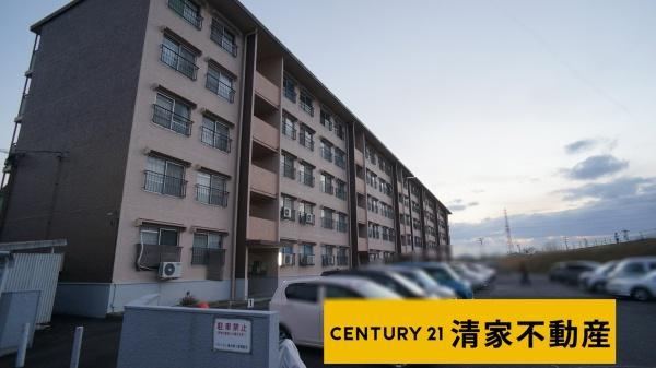 3DK apartment in Kasugai, Aichi - Photo 1