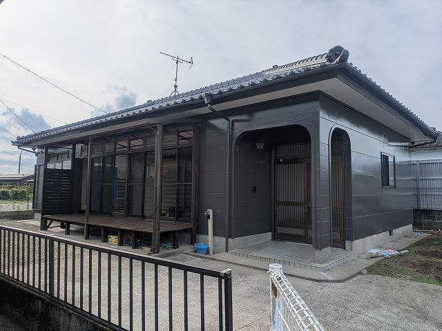 Renovated 3LDK Home Ready for Immediate Move-In - Photo 1