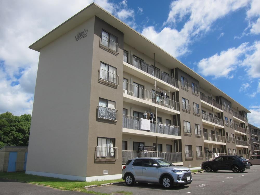 4LDK+S apartment in Shunan, Yamaguchi - Photo 1