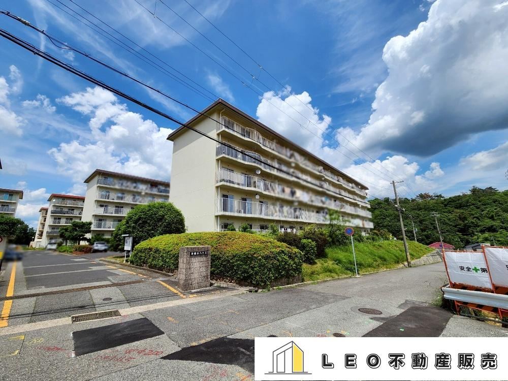 3LDK apartment in Kita Ward, Kobe, Hyogo - Photo 1