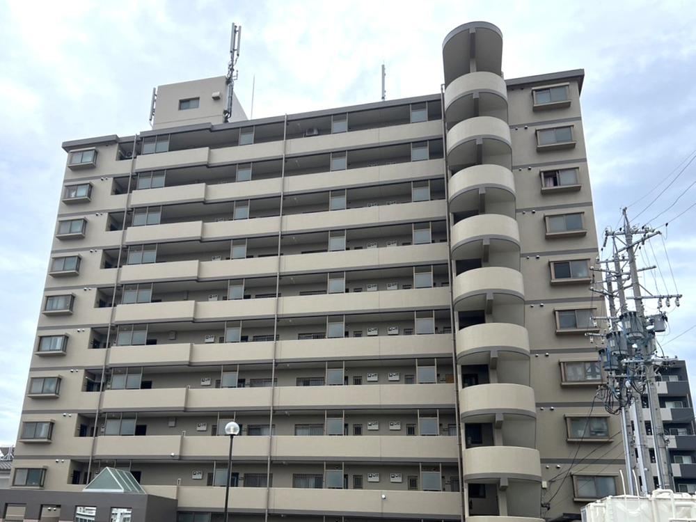 2LDK apartment in Shiojiri, Nagano - Photo 1